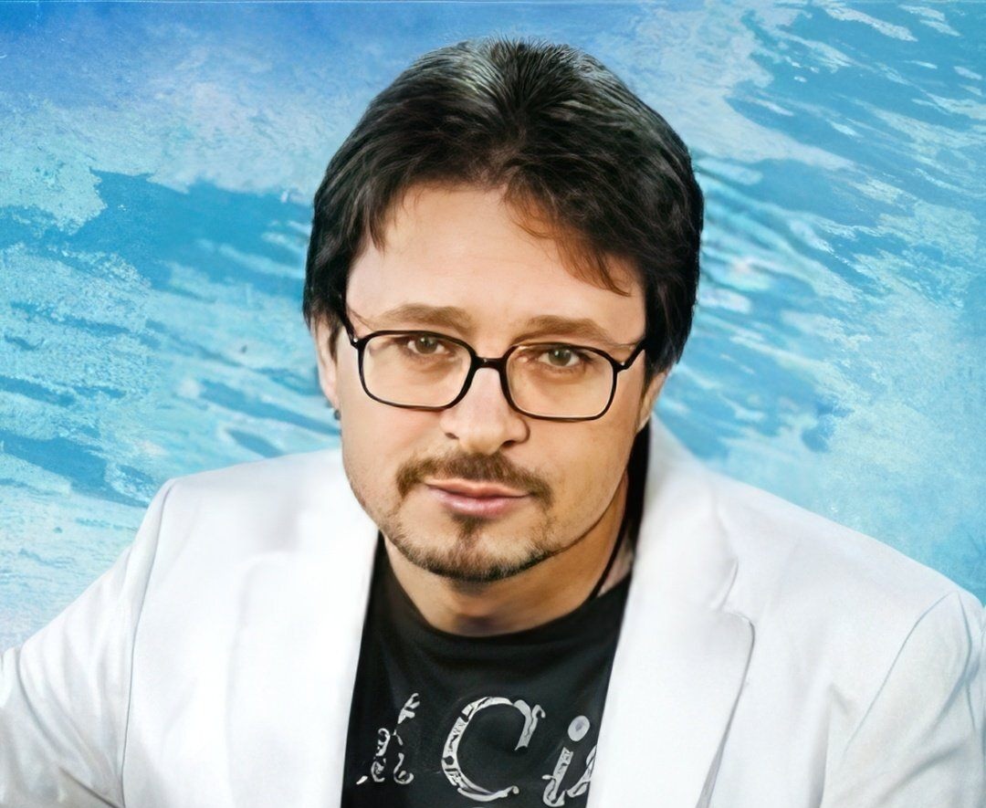 Владимир Маркин